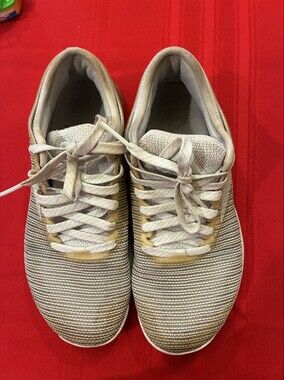 Reebok Nano Shoes Womens 7.5 Gray White Sneakers Workout Crossfit Lifting Comfy